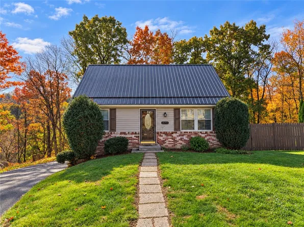 2645 Keats Dr, South Park, PA 15129