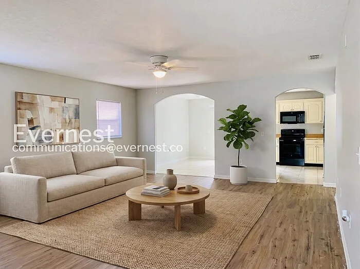 942 Willie Mays Pkwy — Photo 2