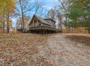 1157 Taos Ln, Sugar Grove, OH 43155