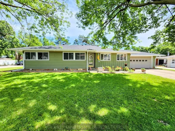 1703 W Anna St, Grand Island, NE 68803