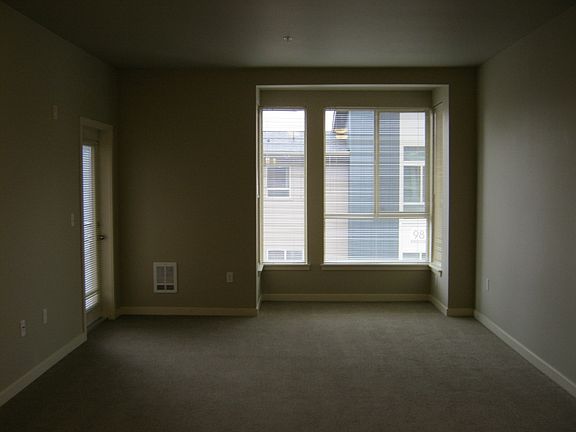 2nd image of 977 Discovery Cir NE Unit 303