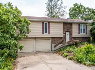 902 Remington Dr, Columbia, MO 65202
