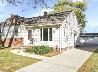 5843 Dunham Rd, Maple Heights, OH 44137