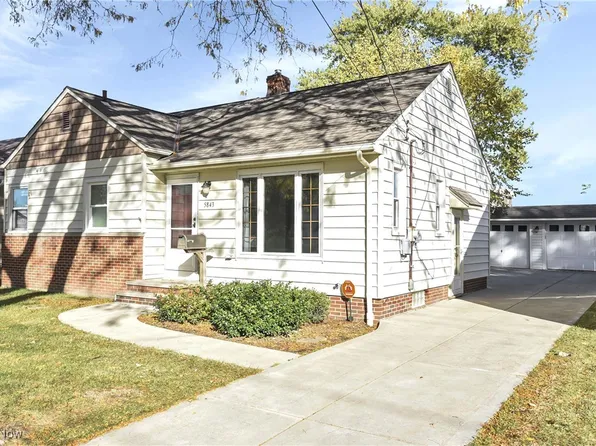 5843 Dunham Rd, Maple Heights, OH 44137