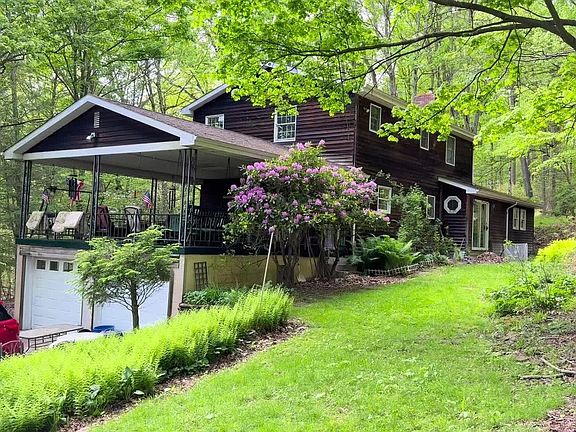 2nd image of 226 Echo Valley Rd