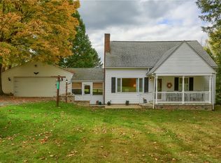 215 Laurel Rock Dr, Beaver Falls, PA 15010
