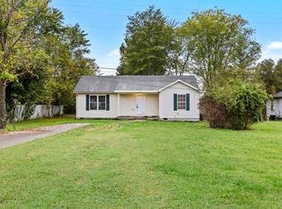 51 Greenway Rd, Stanton, KY 40380