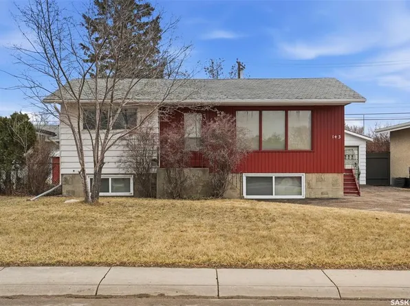 143 102nd STREET W, Saskatoon, SK S7N 1M7
