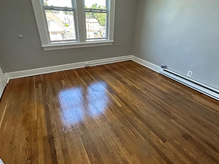 7 Hunting St #3 — Photo 8