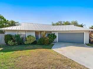 552 SW Banks Ter, Port Saint Lucie, FL 34953