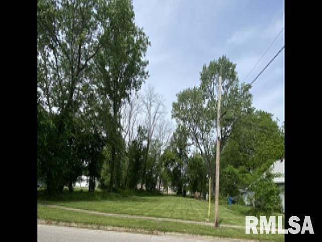 2nd image of 518 N Lincoln Blvd