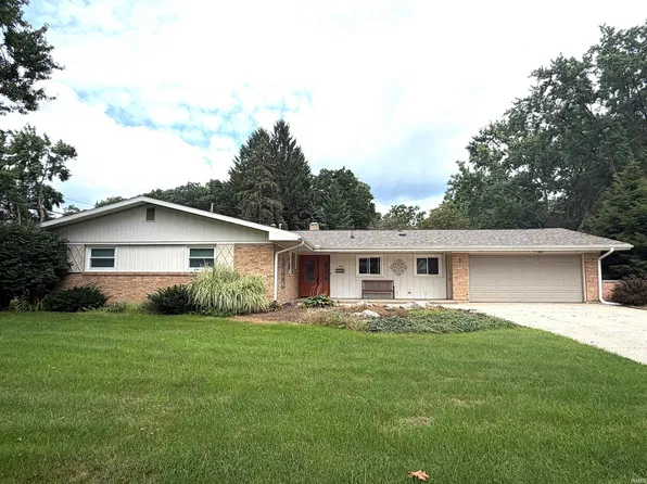 1510 Springbrook Dr, Elkhart, IN 46514