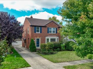 2536 Traymore Rd, University Heights, OH 44118