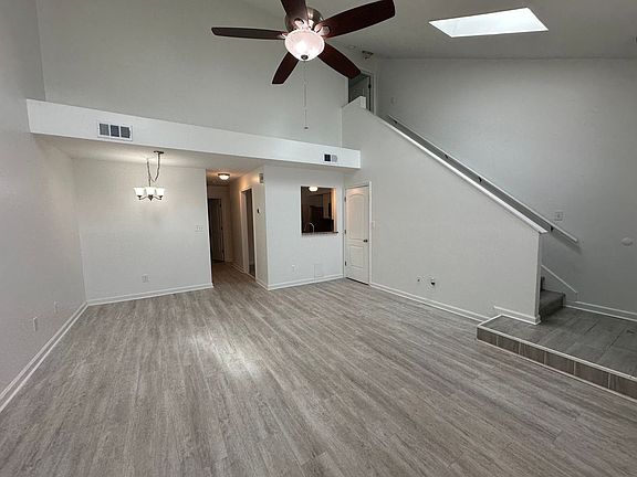 5th image of 61 Riverchase Dr