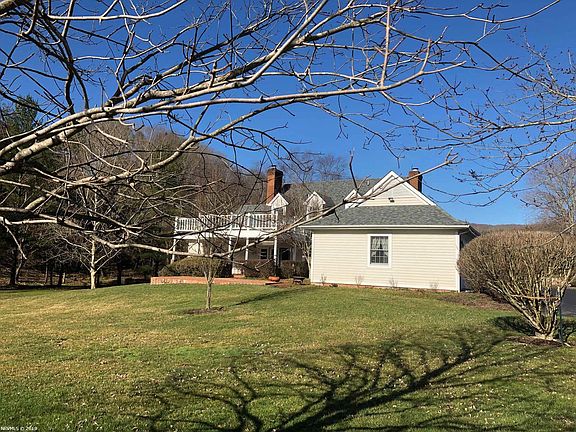 5th image of 1951 Greenbrier Cir