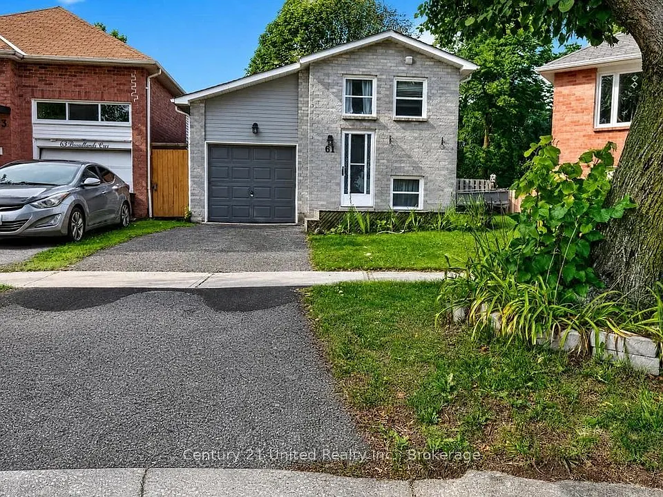 61 Broadlands Cres
