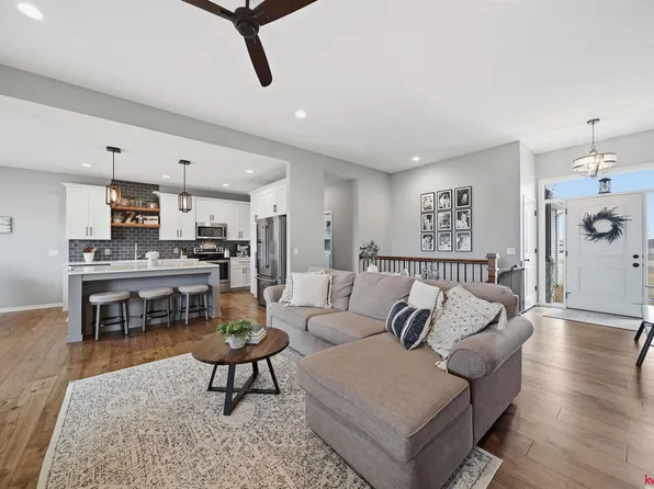 9930 Paris Ct, Denton, NE 68339