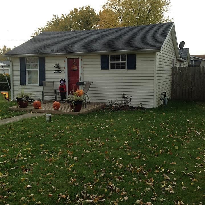 1st image of 57057 Southshore Dr