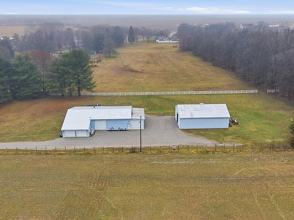 3rd image of 2270 Ginder Rd NW