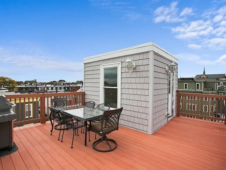 703 E 4th St #3 — Photo 15