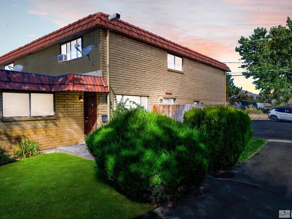 3240 Woodside Dr APT 3, Carson City, NV 89701