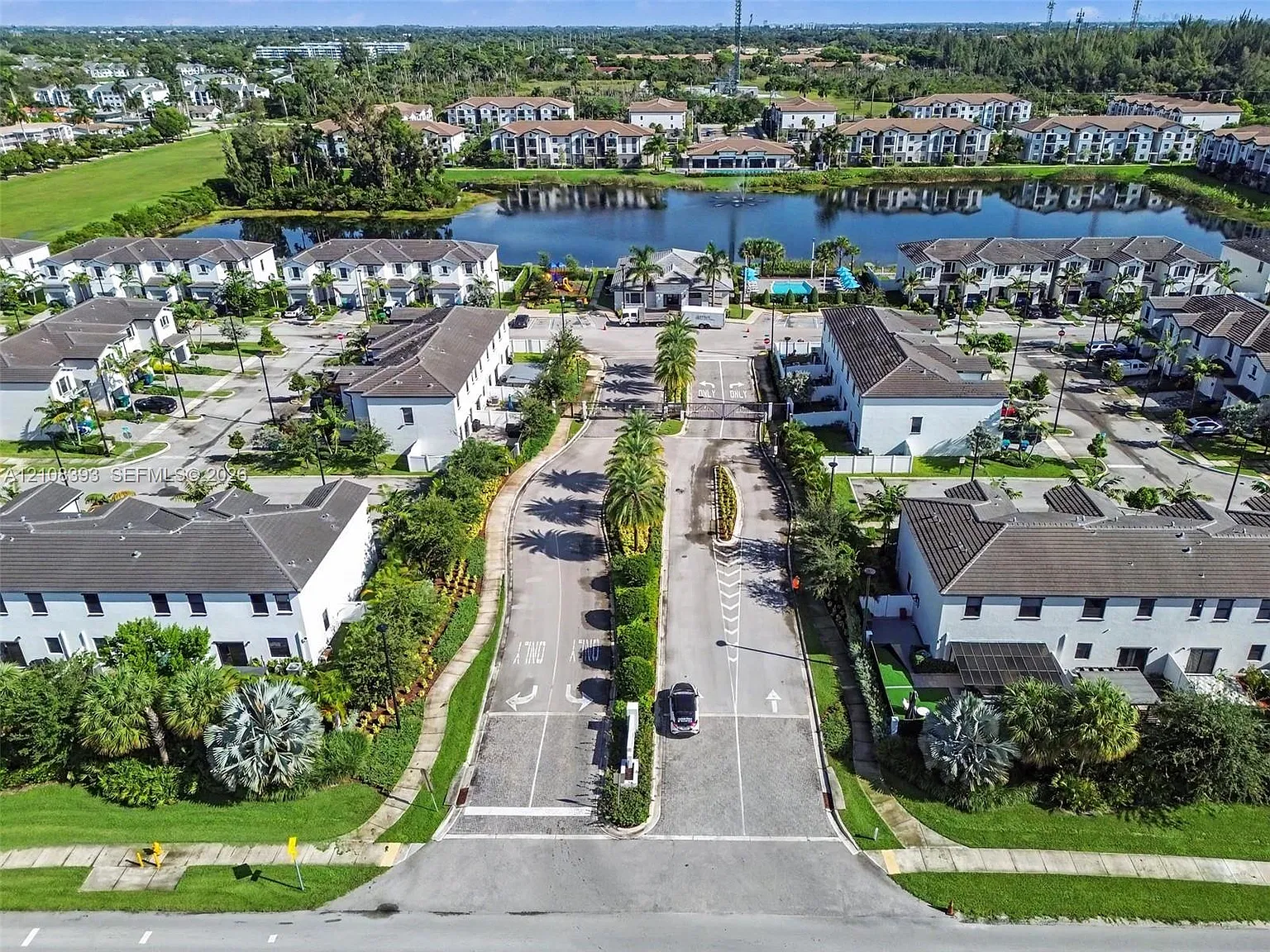 Vista Lago — Photo 4
