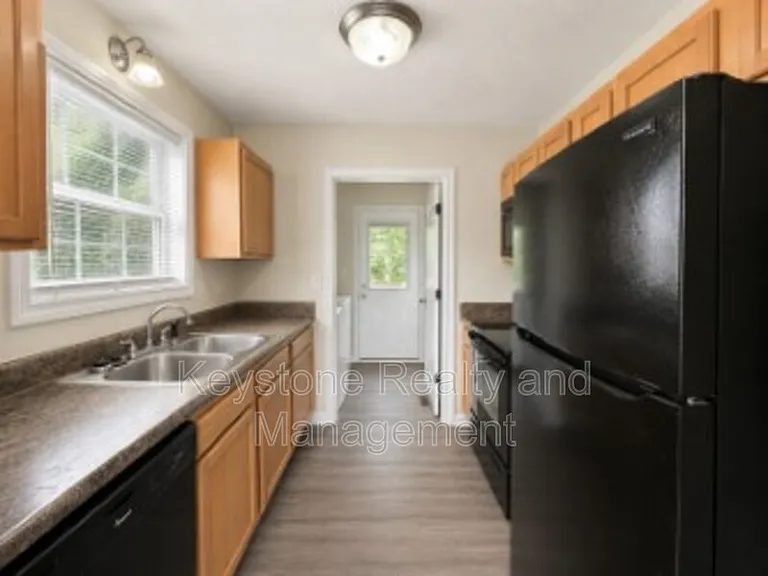 1236 Verkler Dr — Photo 2