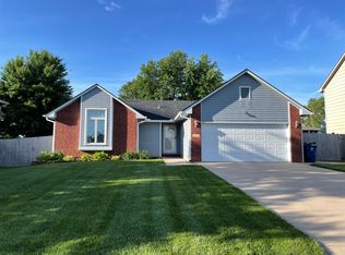 409 E Wild Plum Rd, Derby, KS 67037