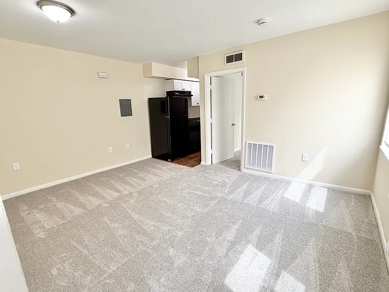 4912 Nash St NE #6 — Photo 2