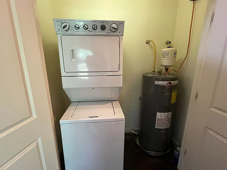 214-220 Tyler Rd — Photo 9