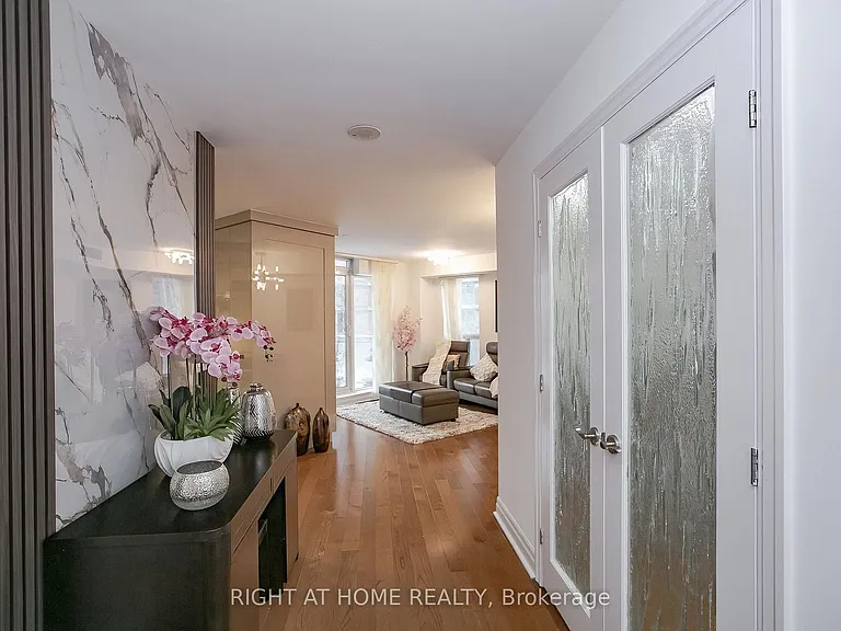 2119 Lake Shore Blvd W #217 — Photo 11