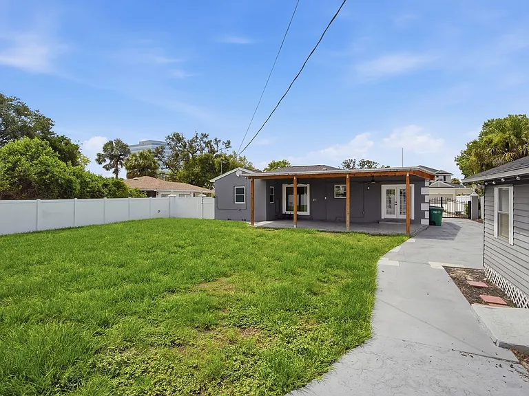 3815 W North B St — Photo 21