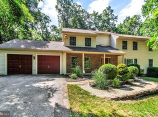 8385 Fishel Creek Rd, Seven Valleys, PA 17360