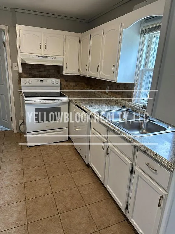9250 Walnut Street — Photo 4
