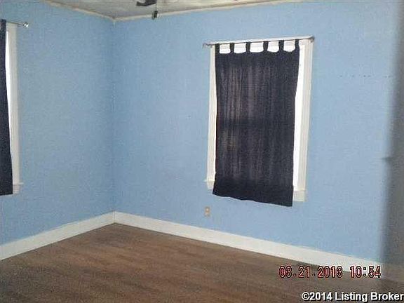5th image of 4709 Railroad Ave