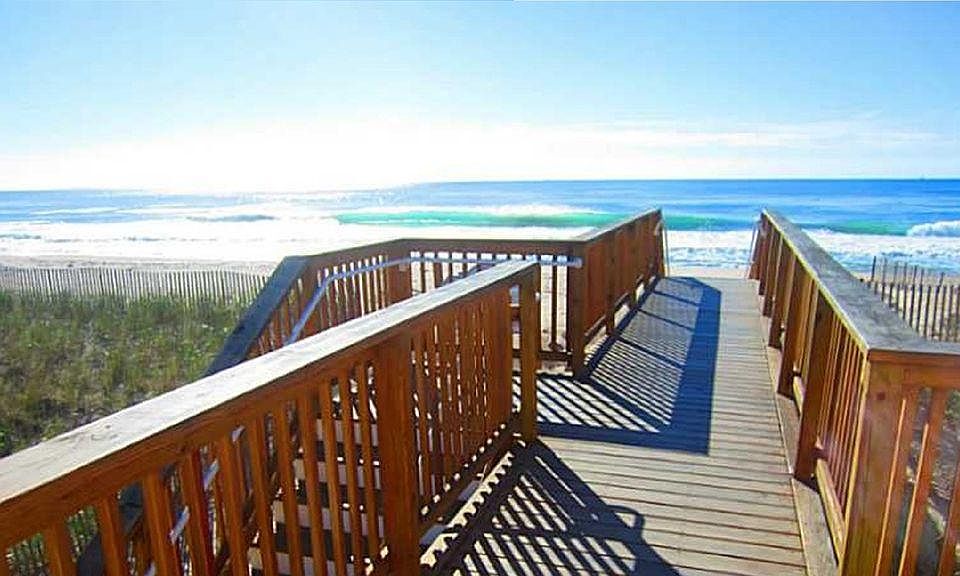 85 Winnapaug Rd, Westerly, RI 02891 Zillow