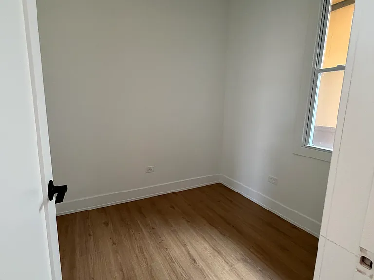 2826 W 21st Pl #2R — Photo 9