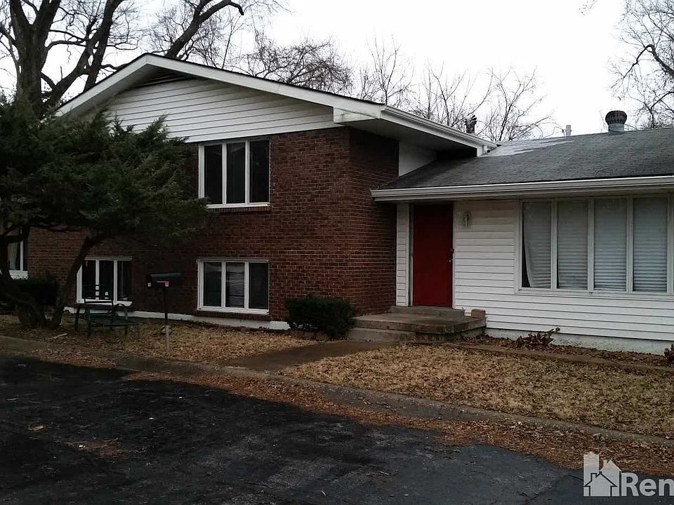 1st image of 108 S Creston Dr