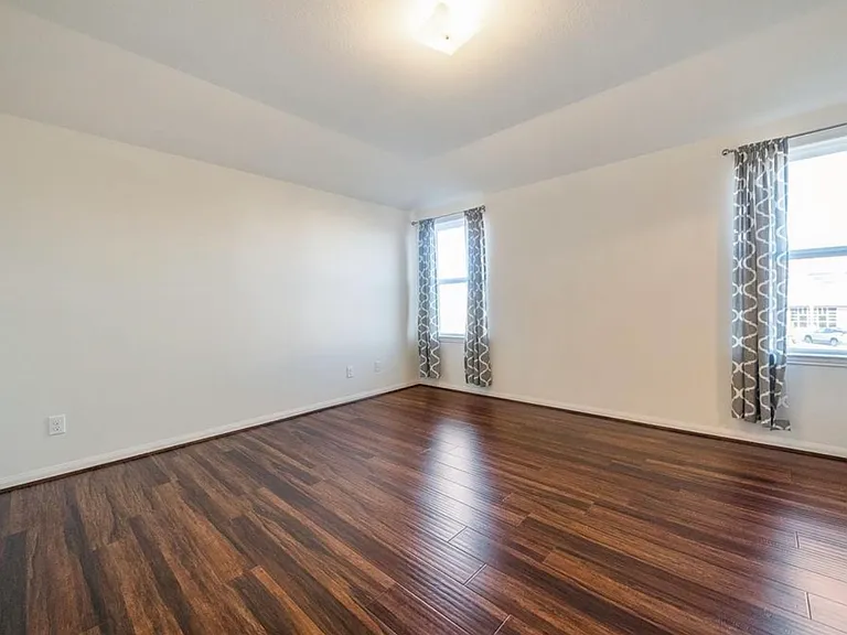 9439 Grand Spark Dr — Photo 10