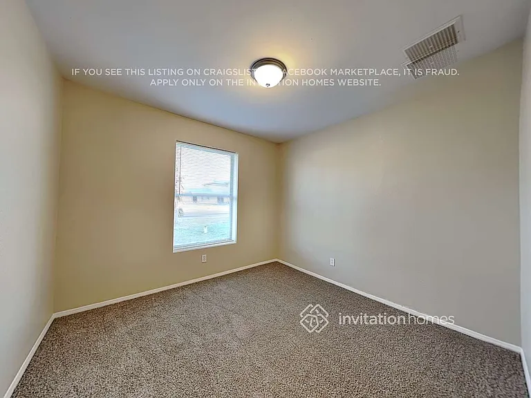 6439 E Albany St — Photo 14