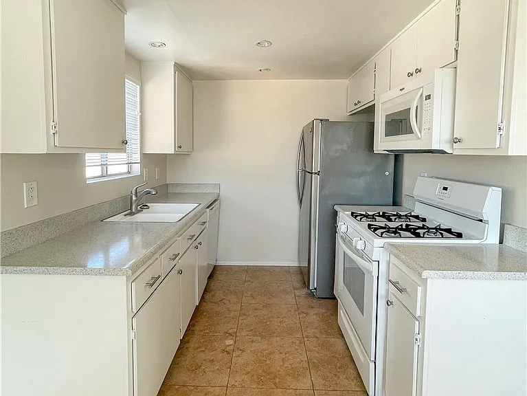 16701 Lynn Ln #16701C — Photo 17