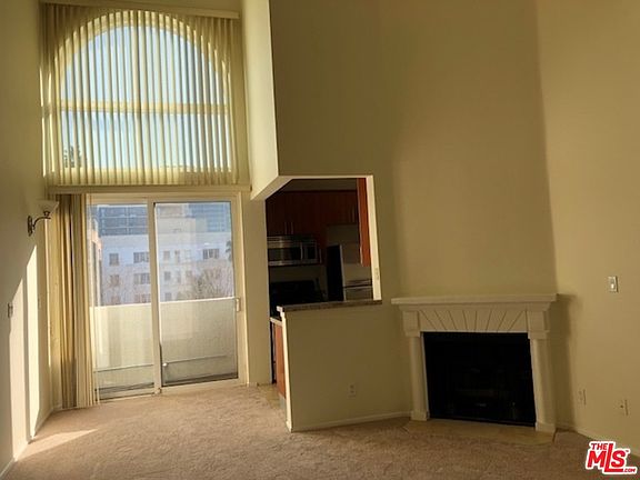 2nd image of 620 S Gramercy Pl APT 430