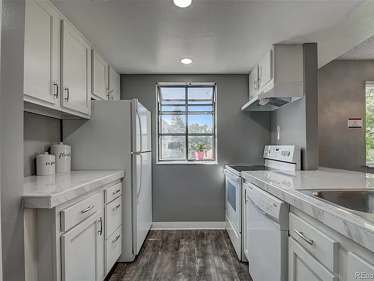 12502 E Cornell Ave #303 — Photo 13