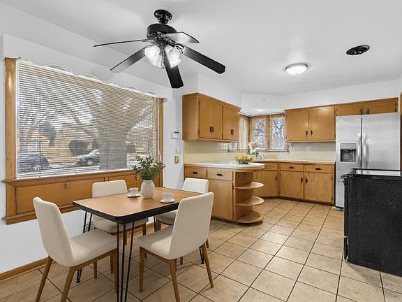 4th image of 3927 North 77th STREET