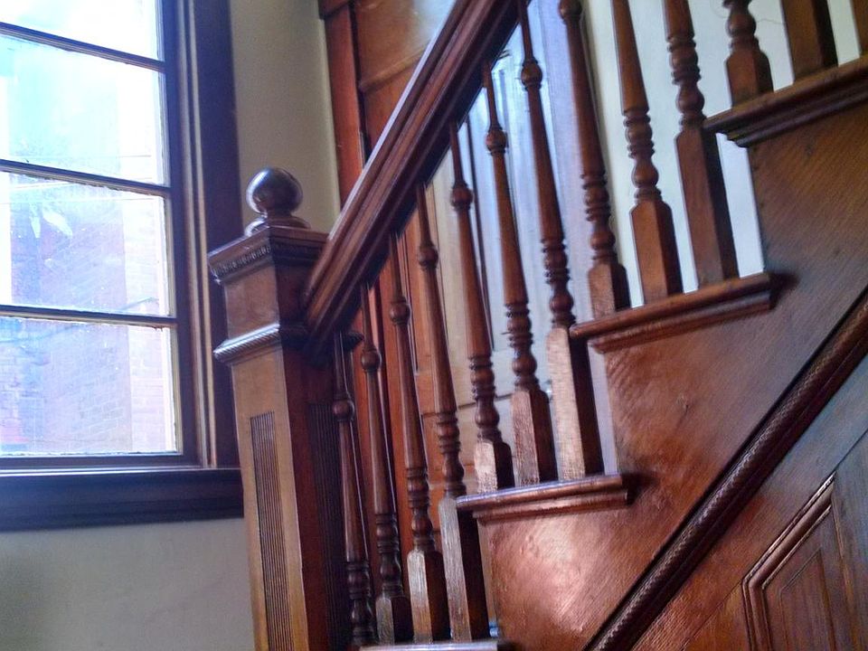 Entrance way staircase to apartment