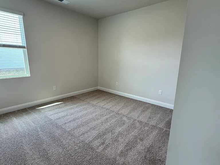 7419 Linda Vista Ln — Photo 15