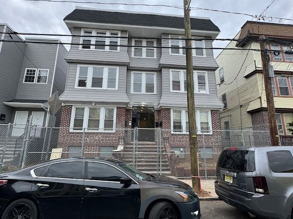 847-849 S 19th St #3