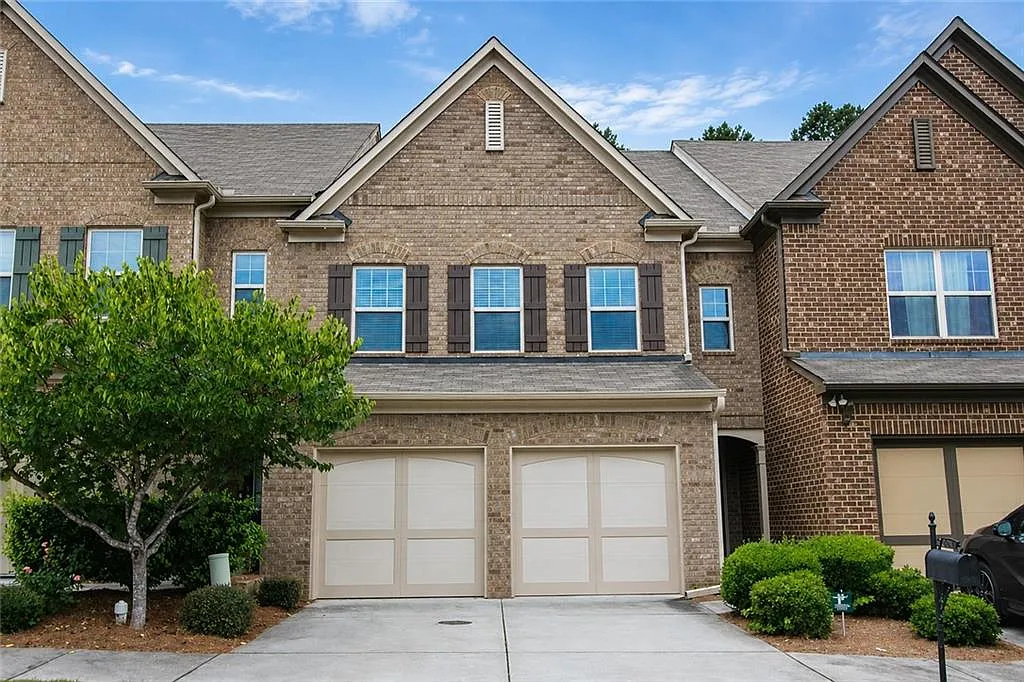 3 bed, 2.5 bath, 1966 sqft, $2,700 — Photo 1
