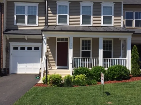 9336 Angel Falls St, Bristow, VA 20136
