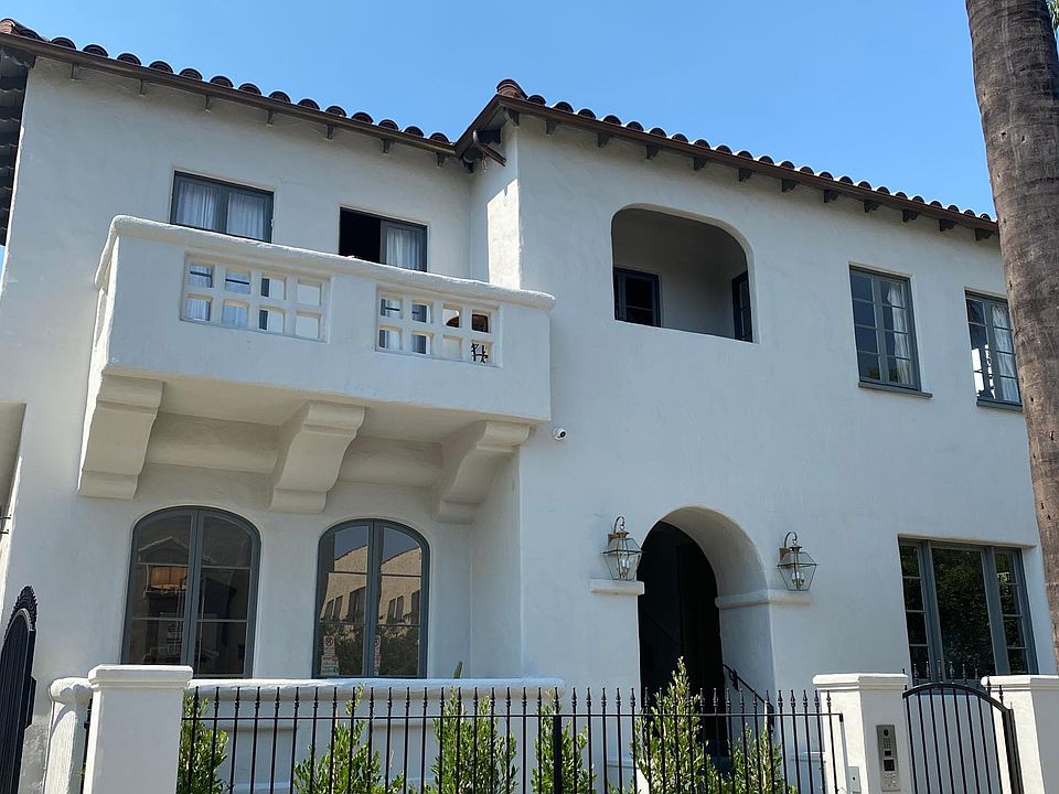 1st image of 427 N Curson Ave #427